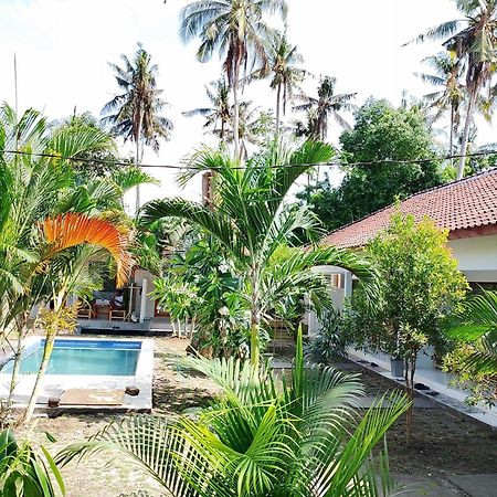 Kebun Homestay Kuta  Экстерьер фото