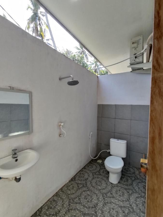 Kebun Homestay Kuta  Экстерьер фото